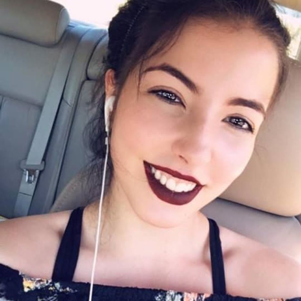 Meet your Posher, Jade